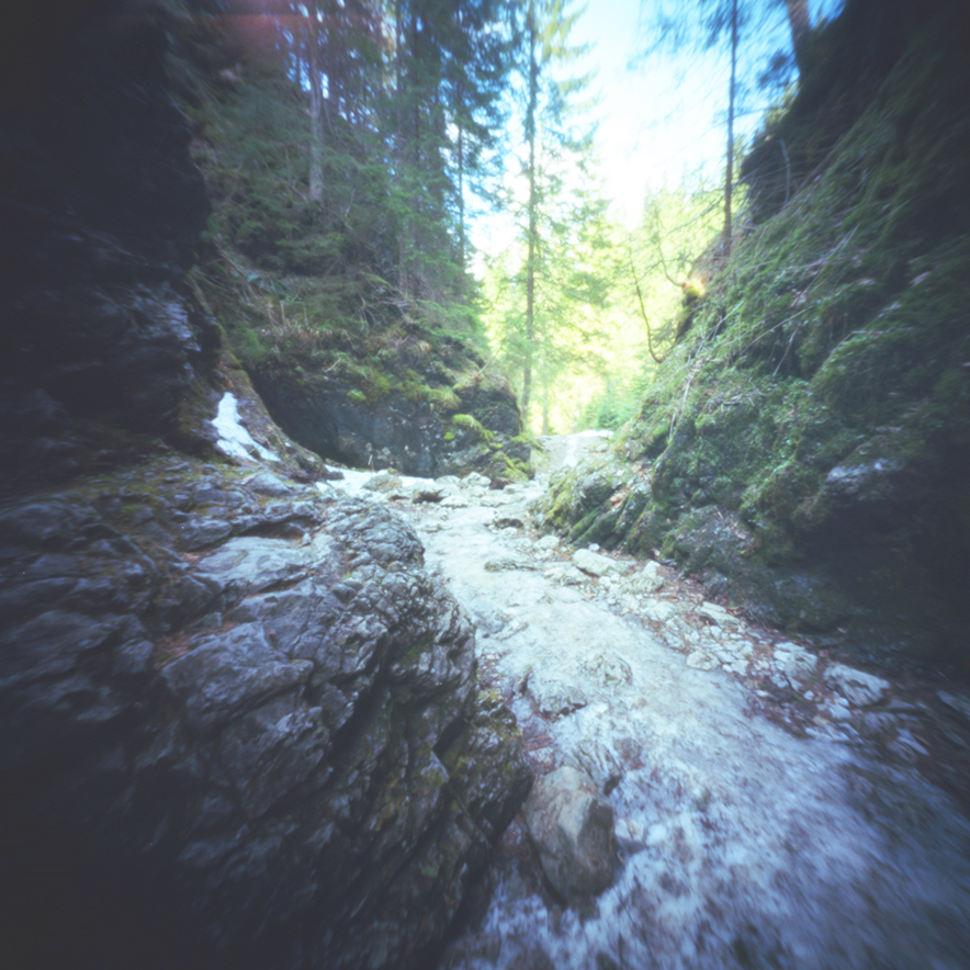 Pinhole 6x6 Kodak Ektar 100