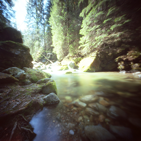 Pinhole 6x6 Kodak Ektar 100