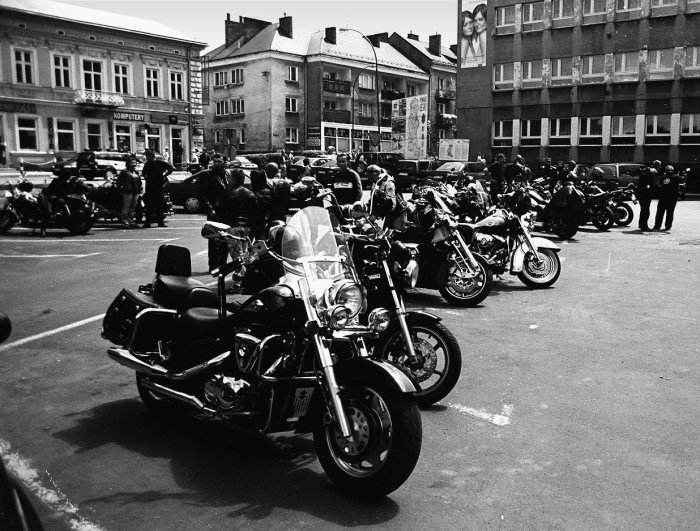 dwa melony na motocykl