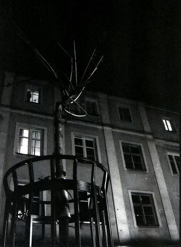..zniewolone miasto