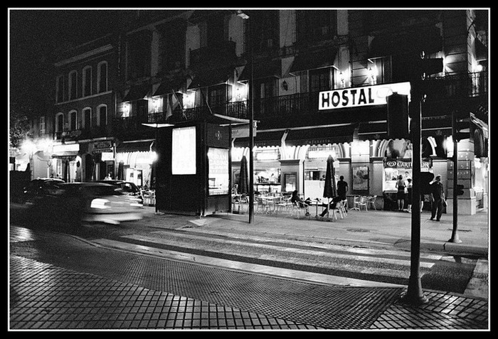 HOSTAL...