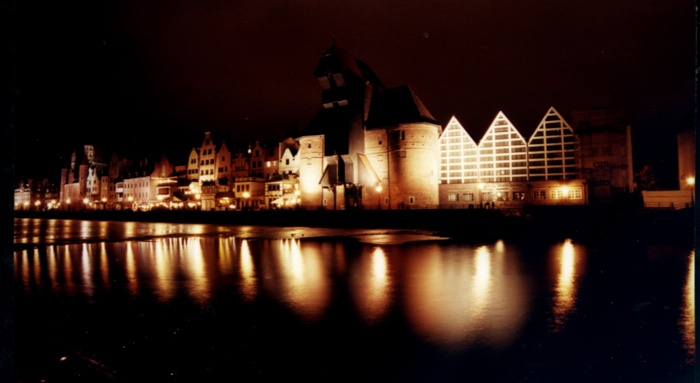 takie nocne stare miasto