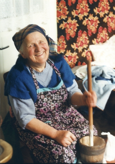babcia robi masło ;)