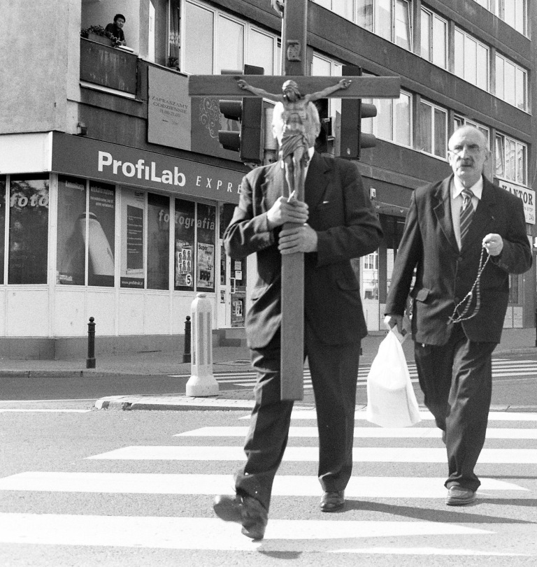 Przed Fotolabem w Warszawie