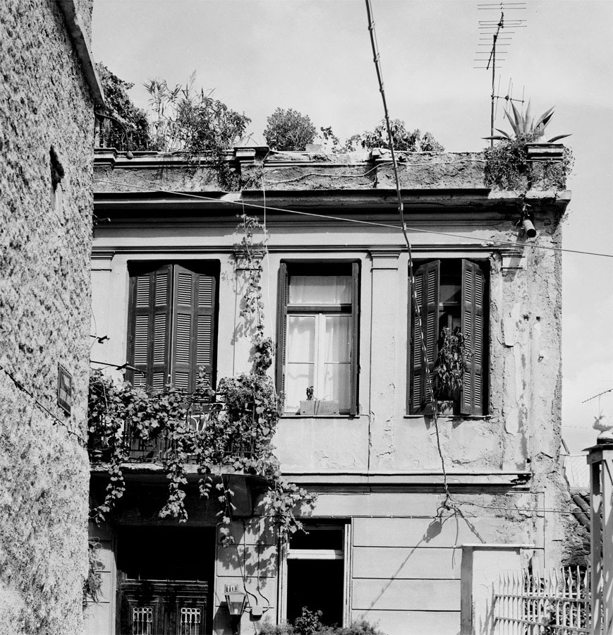 ktos gra na fortepianie, ciekawe kto to