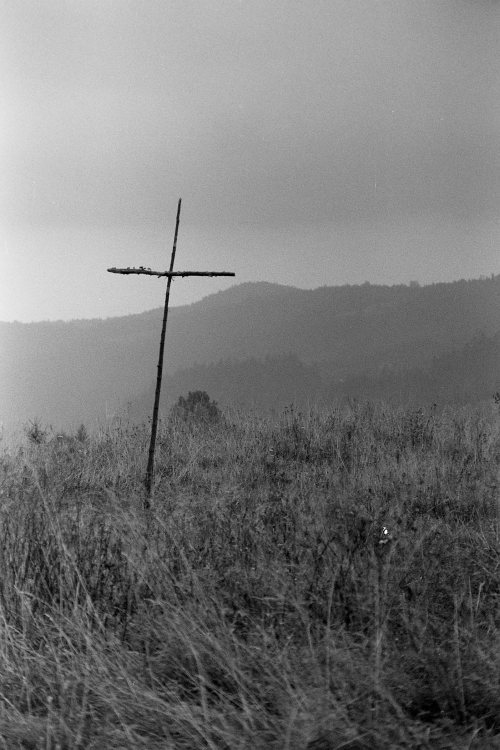 Krzyż w górach.