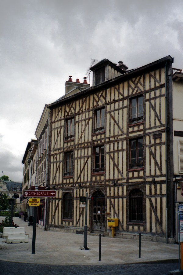 Troyes