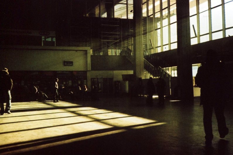 Centralny o świcie i przed remontem