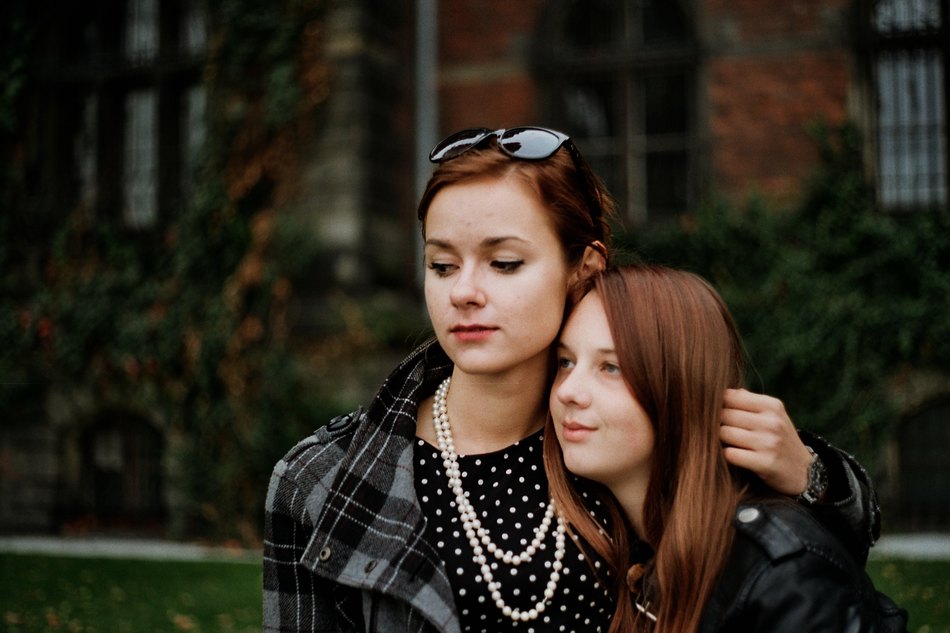 25. Monika i Marta