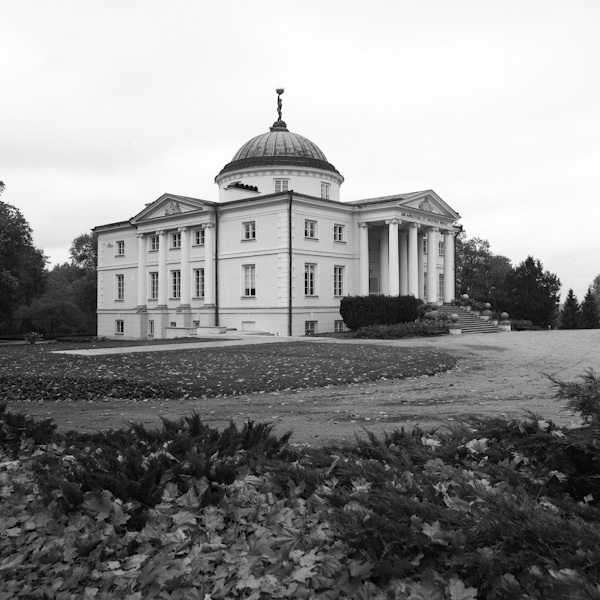 Pałac Lubostroń
