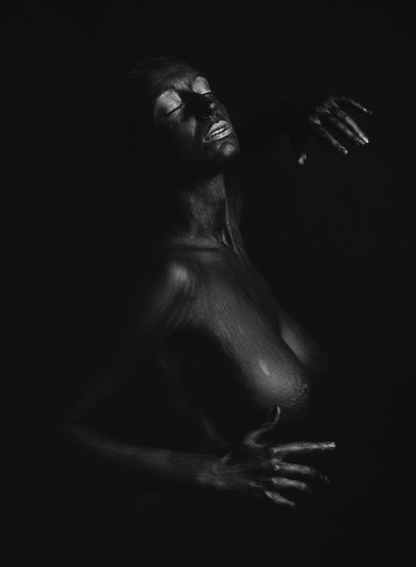 z czarności w czarność