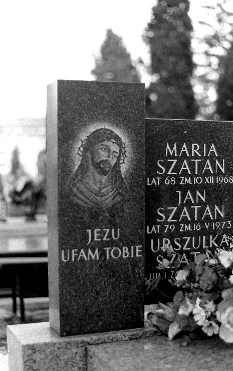 Parafialny cmentarz