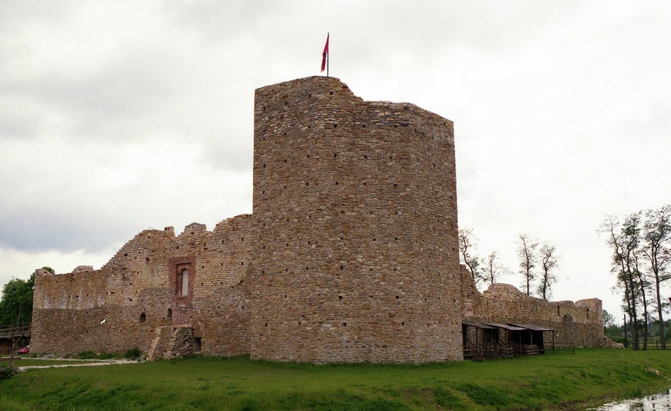 Ruiny Zamku w Inowłodzu