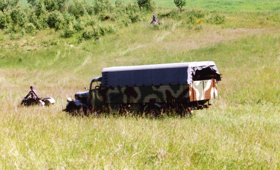 konwój (humanitarny)