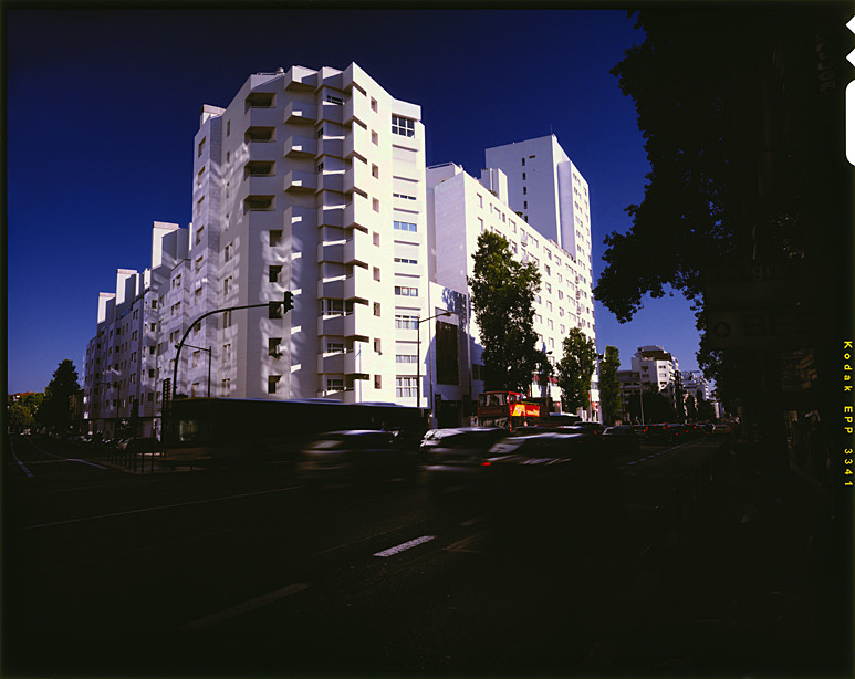 AV.FONTES PEREIRA DE MELO