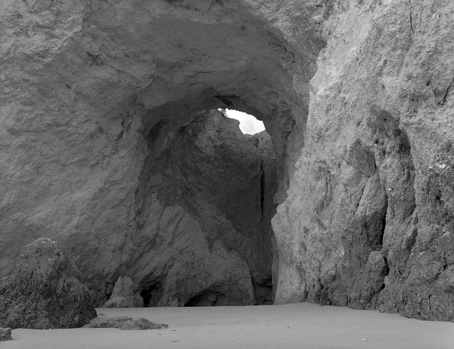 Portugal, Algarve,dziura/studnia z boku.