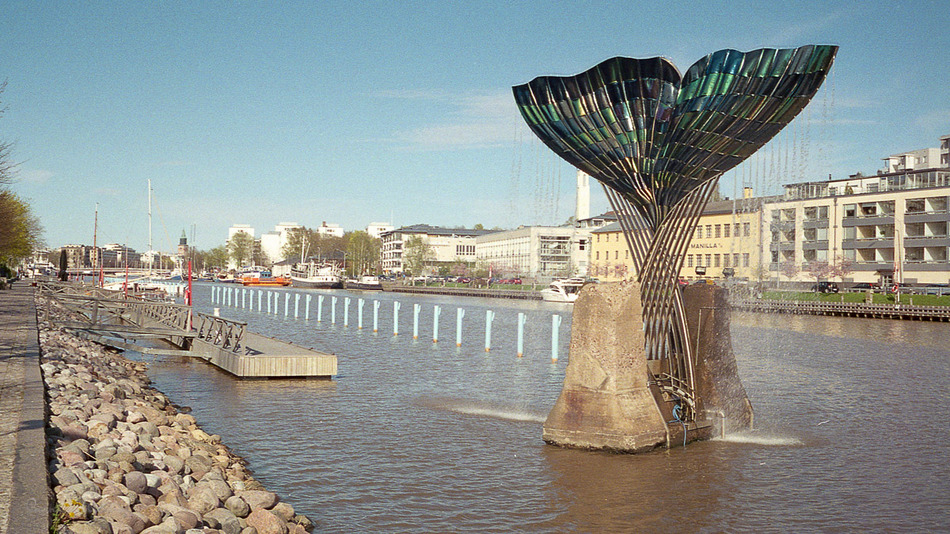 Tryskająca końcówka walenia w Turku