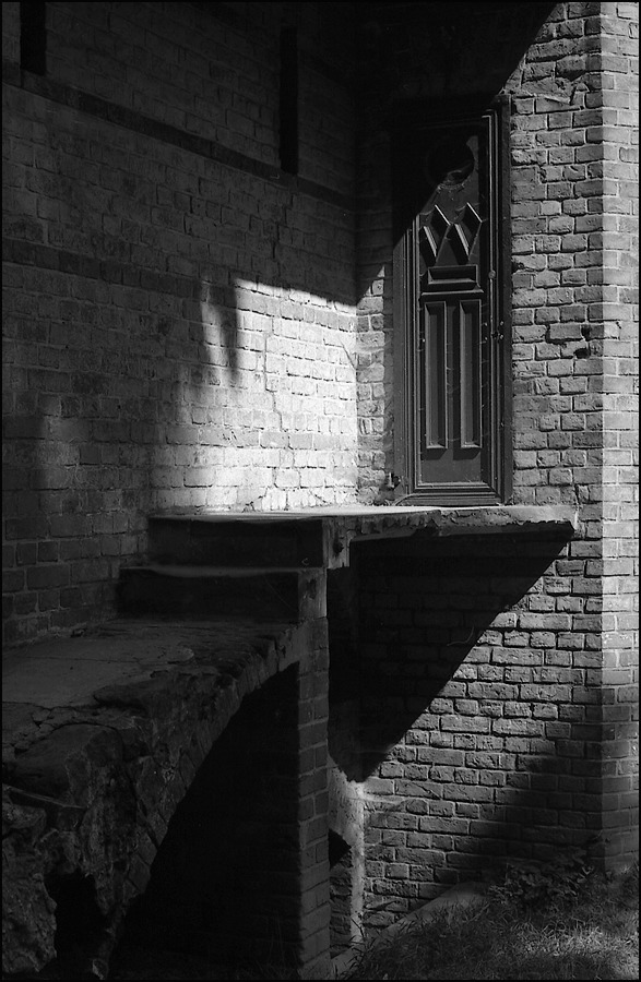 Po prostu: drzwi do baszty...