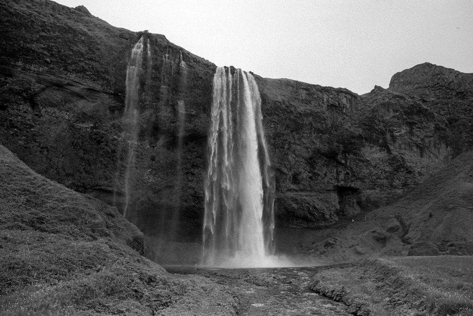 Iceland_South_Seljalandsfoss_1