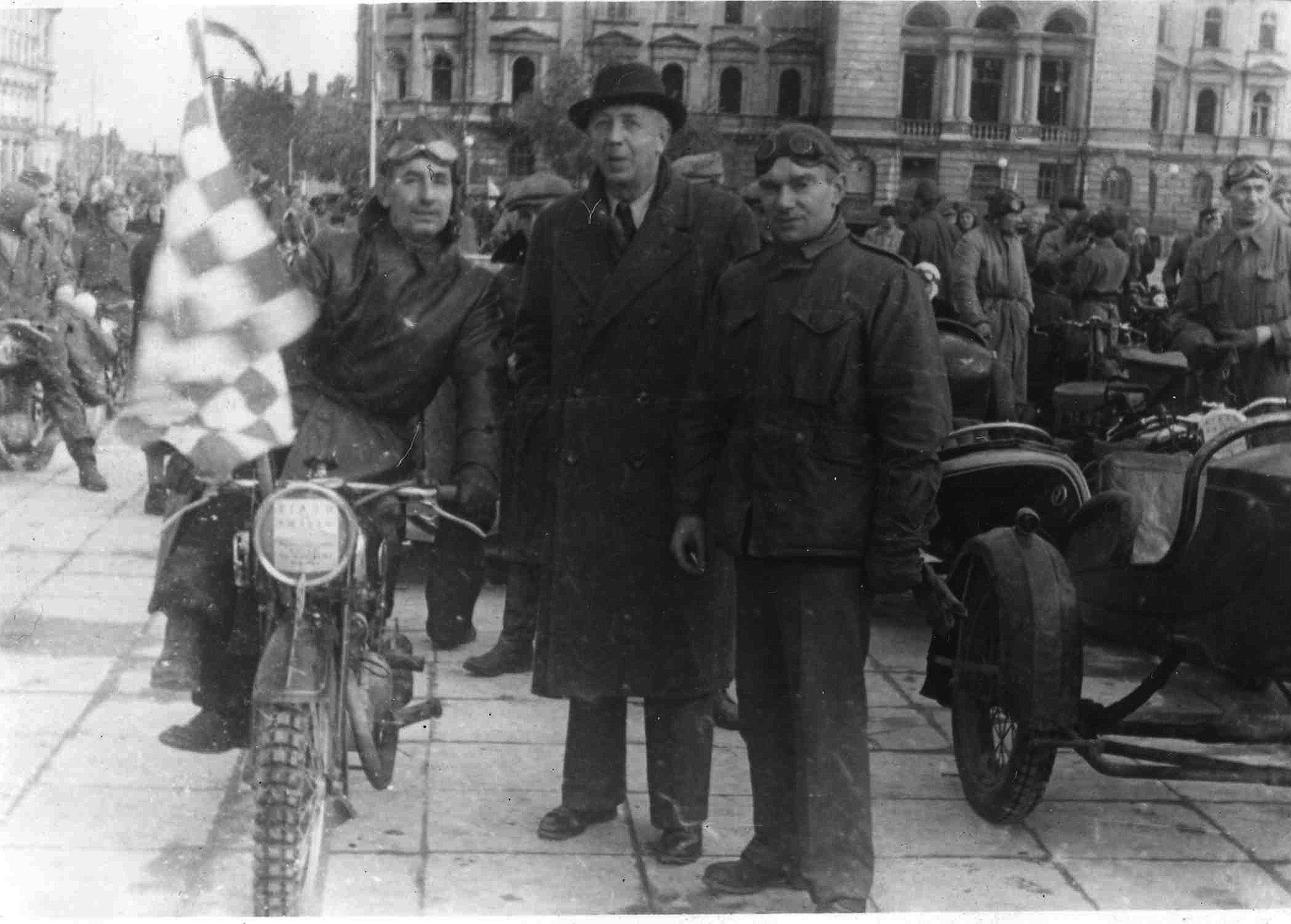 Zlot motocyklowy przed wojną