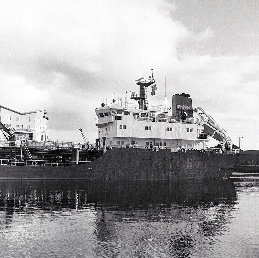 Galway Fisher z boku - fragment