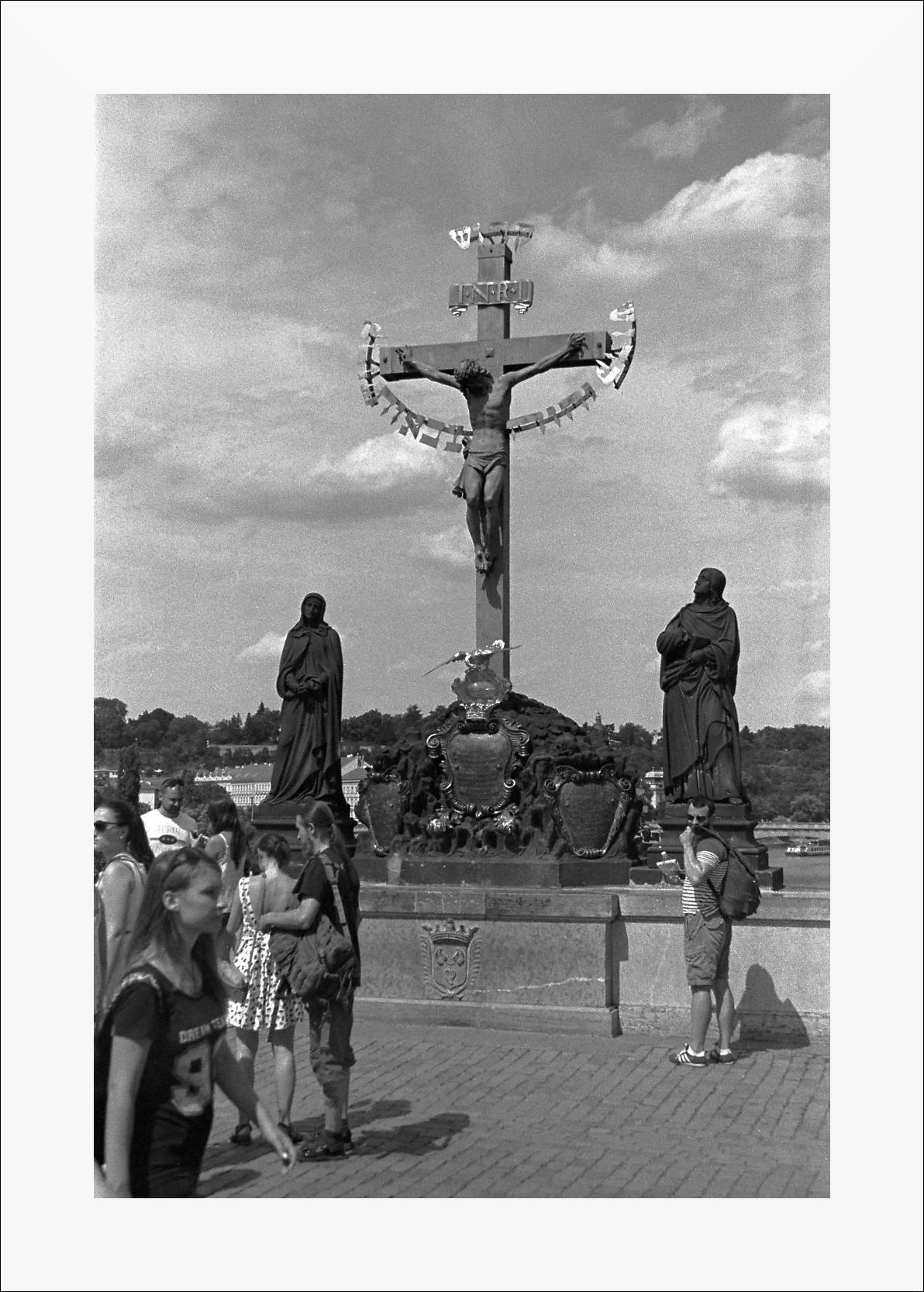 na moście Karola Wlk.