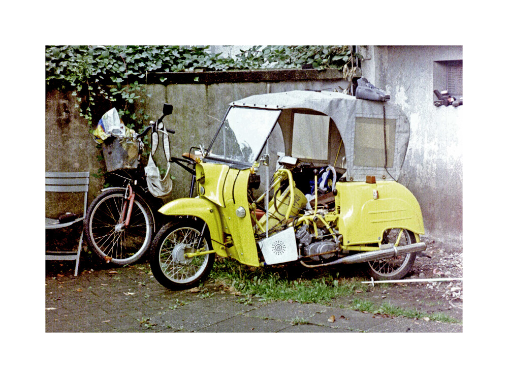 ""Żółty szerszeń""