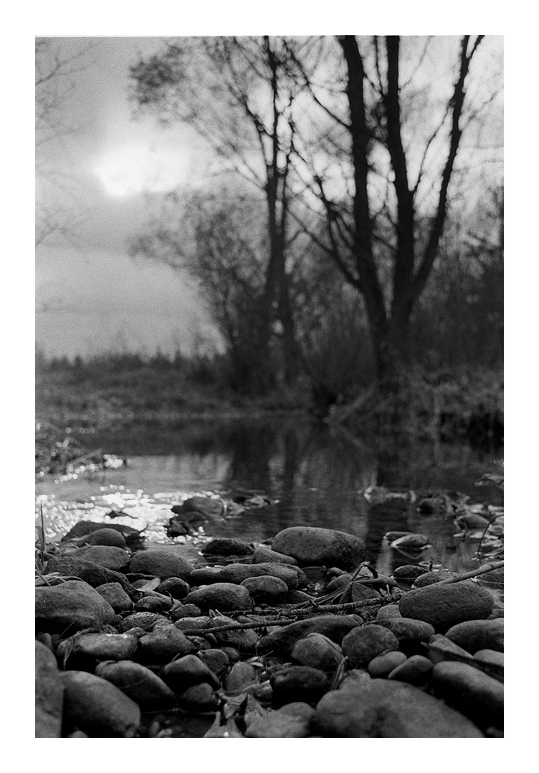 [bw]